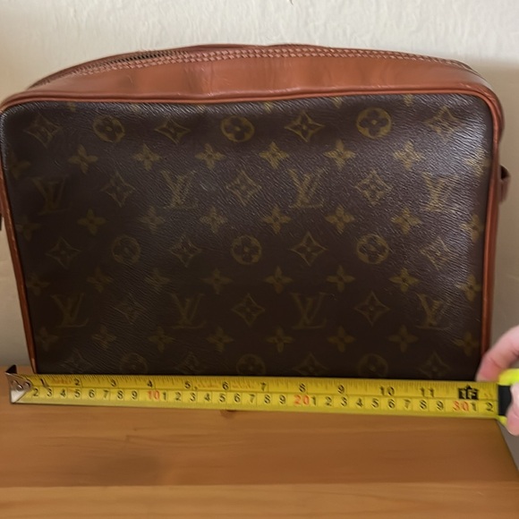 Vintage Louis Vuitton rectangular crossbody, strap missing, zipper separation - Picture 15 of 15